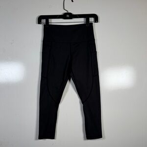 Zyia Crop Light n Tight Pocket Leggings Size 2